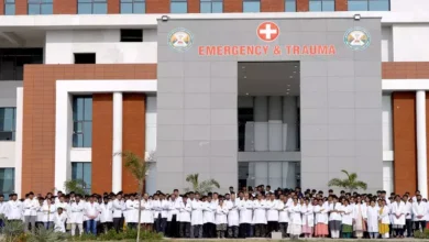 Gujarat gets first AIIMS: PM Modi to inaugurate it on February 25! Mark your calendars, Gujarat! The wait is finally over. Prime Minister Narendra Modi is scheduled to inaugurate the country’s first All India Institute of Medical Sciences (AIIMS) on February 25 in Rajkot. This is an important milestone in Gujarat’s healthcare journey, bringing world-class medical facilities closer to residents. AIIMS in Rajkot has an impressive 201-acre campus with 720 beds of ICU and super-specialty units. At the function, PM Modi will officially inaugurate the Internal Diseases Department (IPD), which includes 23 operating rooms, an Ayush section with 30 beds and 250 IPD beds. This first phase opens the way for further expansion, and gradually the remaining beds may become available. Constructed at a cost of Rs 1,195 crore, the project is poised to transform access to healthcare for Gujaratis. The already operational OPD has served more than 1.44 lakh patients, demonstrating the critical importance and potential impact of this facility. The opening of AIIMS Rajkot shows the government’s commitment to strengthening India’s healthcare infrastructure. This state-of-the-art institute is expected to provide advanced medical, educational and research opportunities not only to Gujarat but to the entire region. With PM Modi gracing the event, the opening ceremony promises to be a special occasion. This marks a new chapter in Gujarat’s healthcare, offering hope and improved access to quality treatment to countless individuals.